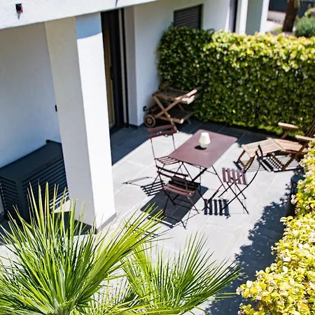 게스트하우스 Maison De Caractere Avec Jacuzzi Fréjus
